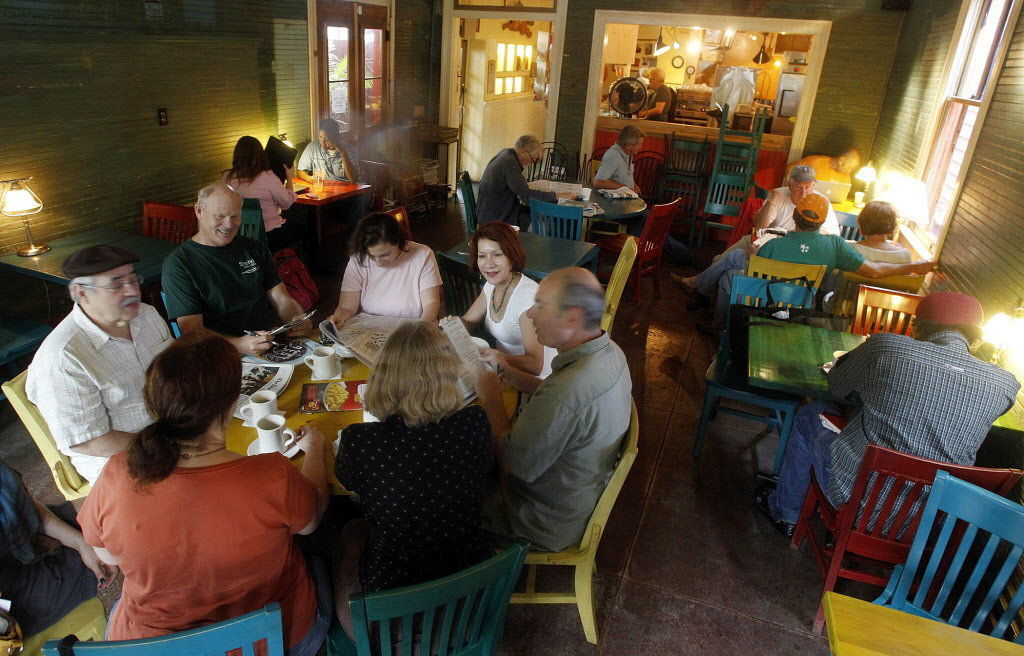 10 places for coffee and breakfast on the way to Jazz Fest